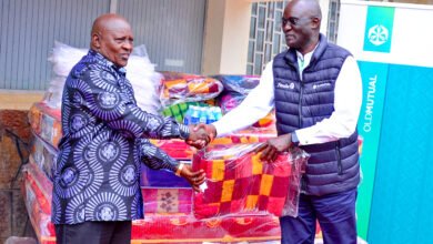 Old Mutual in Nyeri to Help Flood VictimsOld Mutual in Nyeri to Help Flood Victims