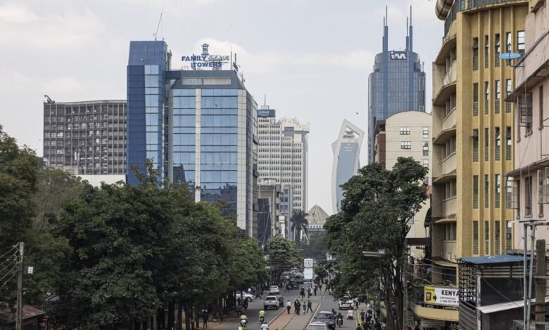 Fitch Downgrades Kenya’s Long-Term Foreign-Currency Rating to 'B-'